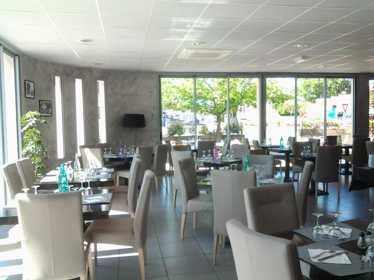 Hotel Le Midi Montaigu-de-Quercy Luaran gambar
